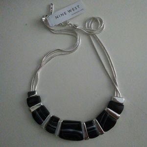 NWT Nine West Silver Marbled Necklace
